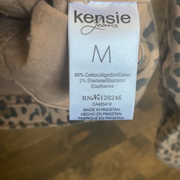 Kenzie Leopard Print Jacket - Picture 5 of 6